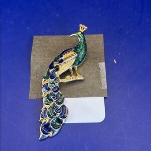 Elegant Vintage Peacock Brooch with Blue and Green Accents